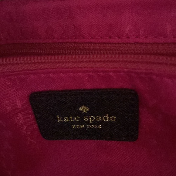 KATE SPADE BAG W/MAKE UP BAG - Picture 2 of 7